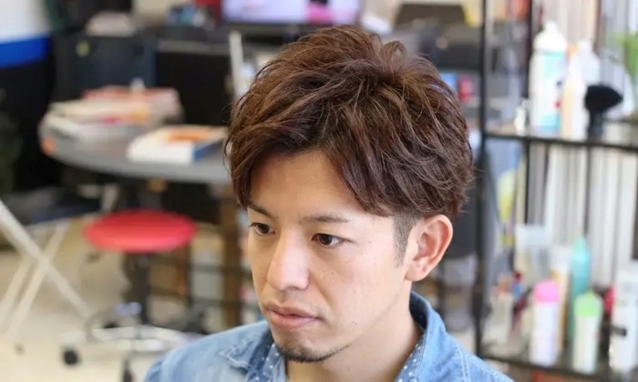 つくば市の理容室LA-Rのヘアスタイル質感カット&ゆるパーのフェザーパーマの写真