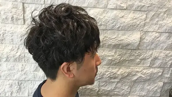 茨城県つくば市の理容室メンズヘアーLARのパーマ黒の画像